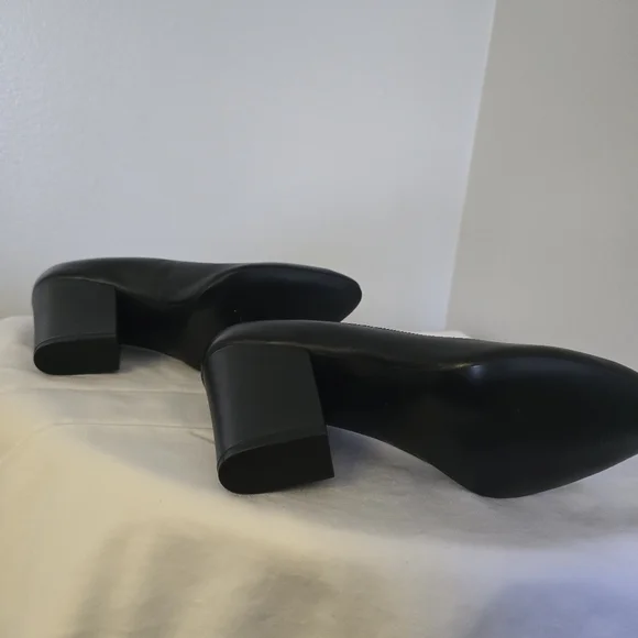 New Black wide heels - Picture 4 of 4